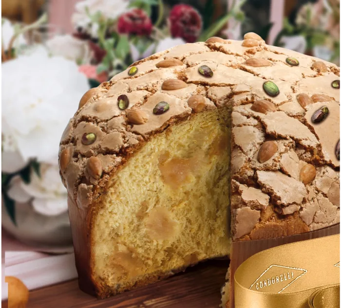 Panettone con pasta di mandorle